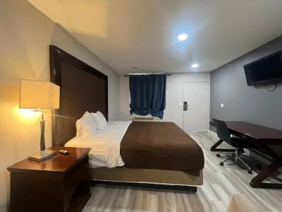 Goldstar Inn Motel - 3