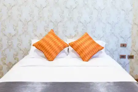 777 Food & Bed - 24