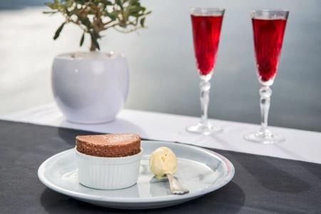 Athina Luxury Suites - 14