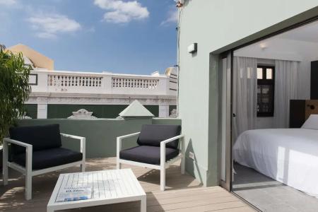 Suites 1478 - 21