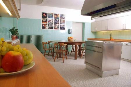 Three Little Pigs Hostel - Your Berlin Castle - 8