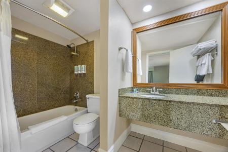 Best Western Pier Point Inn - 8