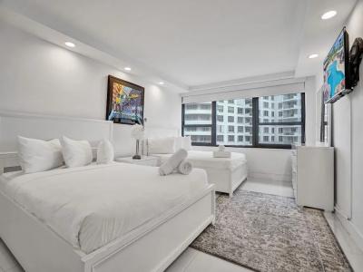 The Alexander All Suites - 288
