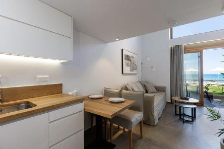 North Coast Seaside Suites - 41