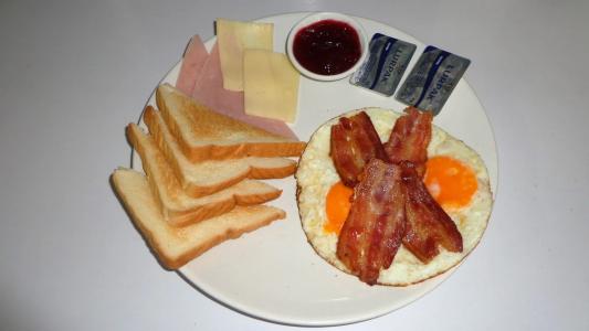 Phratamnak Inn - 100 meter from Beach - 10