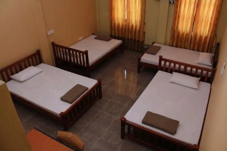 Anura Guest Inn - 58