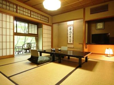 Momoyama - 15