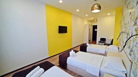 Mardi Plaza - 29