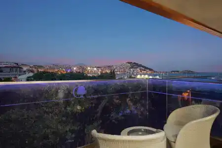 DoubleTree by Hilton Kusadasi - 22
