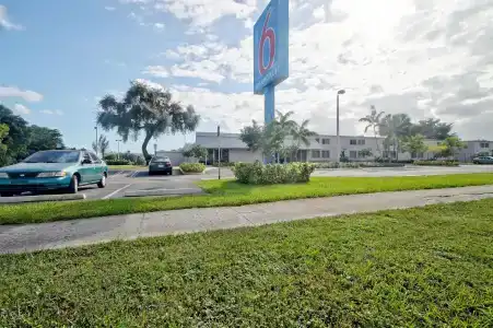 6-Miami, Fl - 18