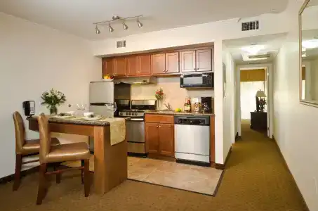 Coconut Cove All Suite - 19