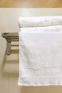 Moschino Ht - 16