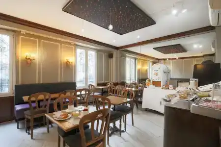 Grand Hôtel Des Gobelins - 17