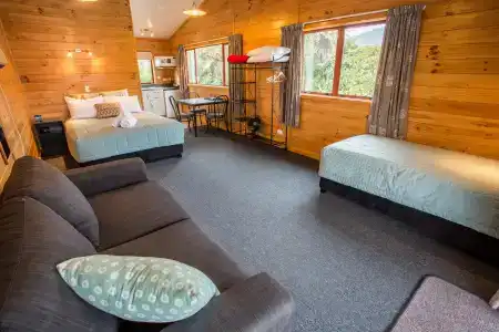 Nelson City Top 10 Holiday Park - 59