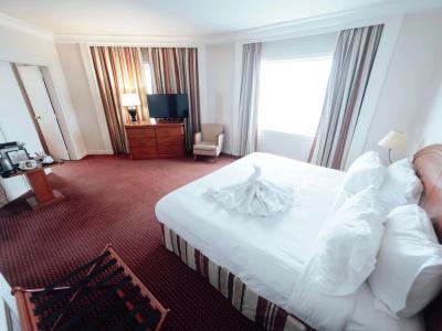 Pullman Bucharest World Trade Center - 3