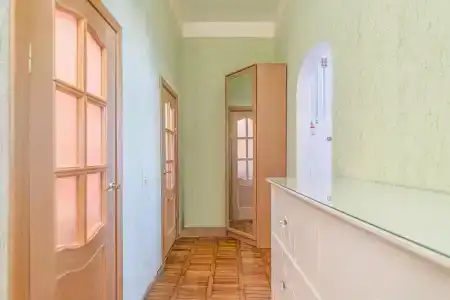 Шикарная двухкомнатная квартира в центре - 11