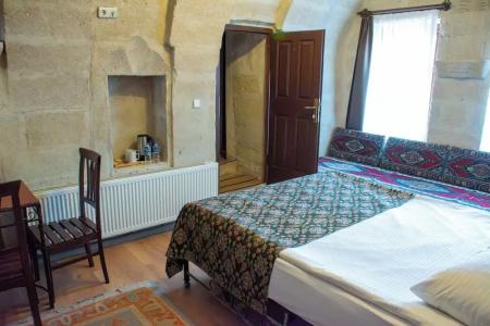 Caravanserai Cave - 90