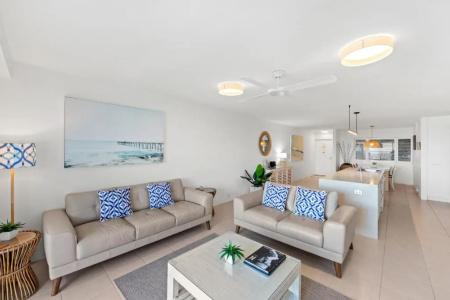 La Mer Sunshine Beachfront - 3