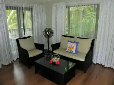 Hillside Retreat - 37