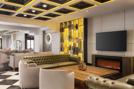 Ramada By Wyndham - 1