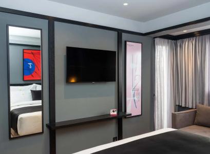 3 Pines Design Living - 97