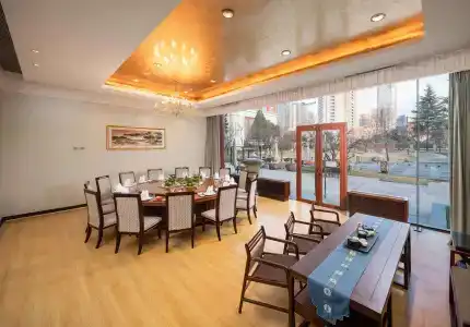 Shangri-La Xian - 17