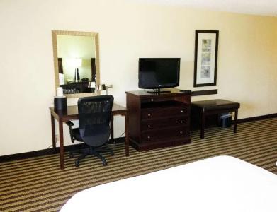 Hampton Inn - 148