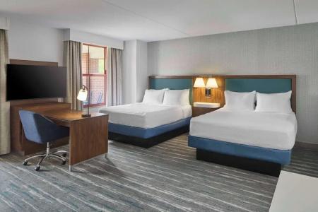 Hampton Inn and Suites Downtown - 107