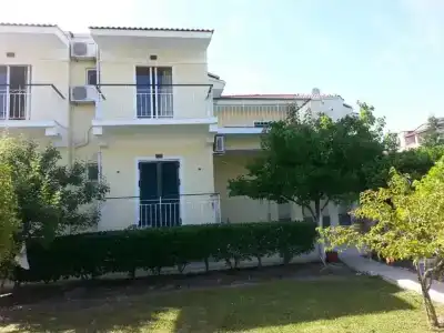 Elena's Garden - 24