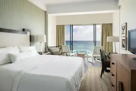 Moana Surfrider, A Westin Resort & Spa, Waikiki Beach - 5