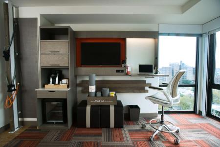 Even Brooklyn, An Ihg - 4