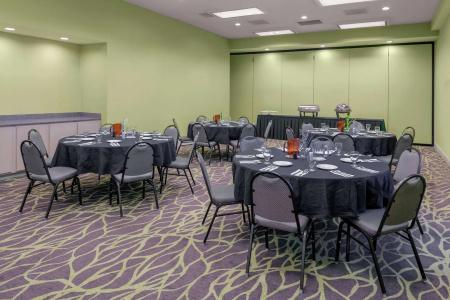 Homewood Suites by Hilton - 13