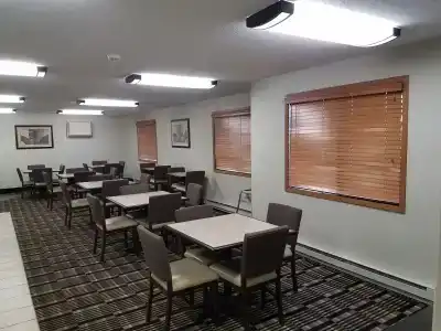 Americas Best Value Inn and Suites - 14