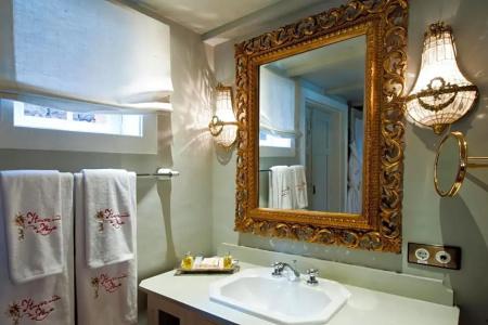 Hacienda de Abajo-Adults Only - 82