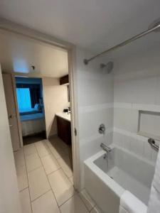 Cambridge Suites - 54