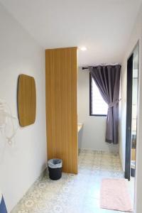 Warm Well Hostel - 52