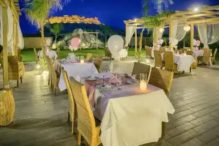 Alia Luxury Suites - 32