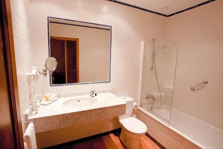 Son Corb Boutique - 35