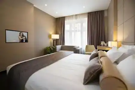 Dominic Smart & Luxury Suites - Republic Square - 44