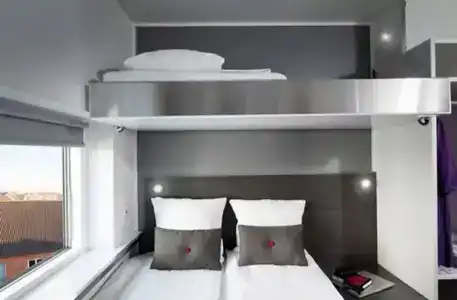 Cabinn Express - 22