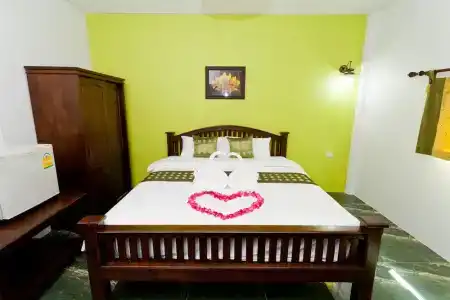 The Mouth Resort - Sha Extra Plus - 52
