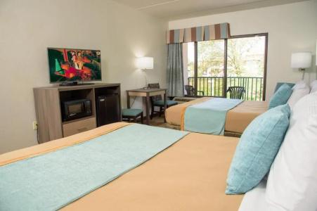 Pigeon River Inn - 84