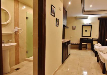 24 Seven Boutique - 7