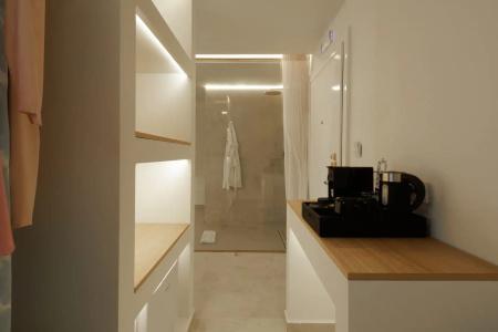 Alley Boutique and Spa - 246