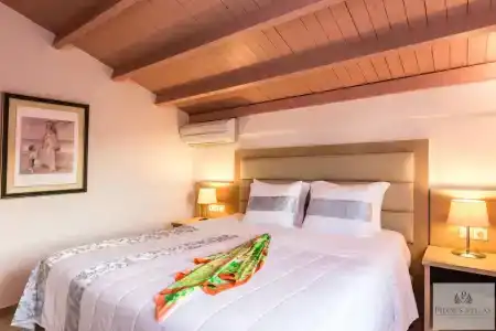 Pilot's Villas Luxury Suites - 38