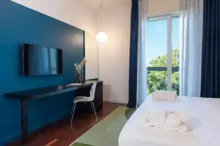 Globus, Sure Hotel Collection by Best Western - 71