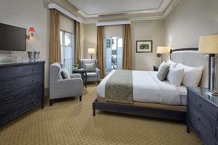 Glorietta Bay Inn - 8