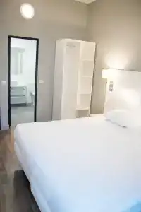 Hôtel Calm Lille - 56