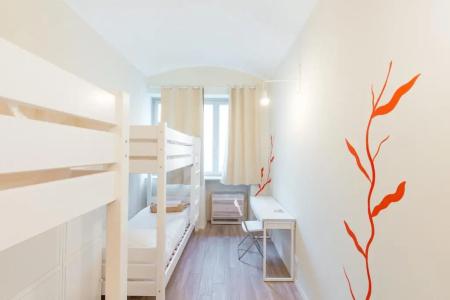 Tomato Backpackers - 51