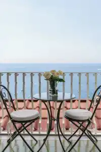 Eden Roc Suites - 117
